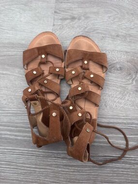 Women's Brown Suede Lace-Up Gladiator Sandals